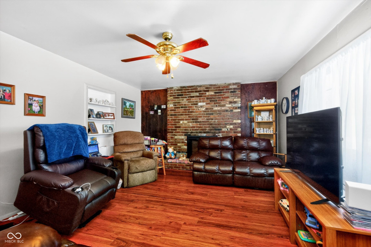 Listing Image 23