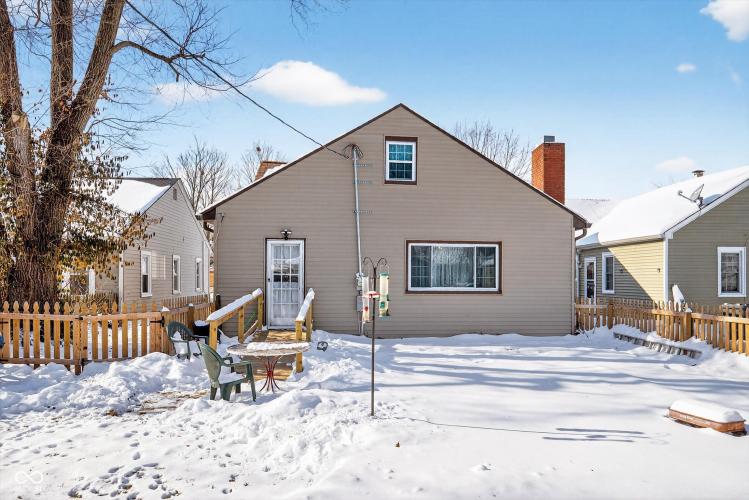 Listing Image 52