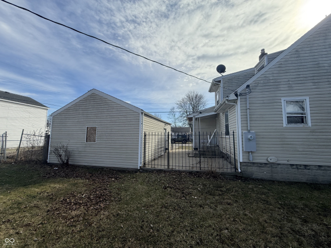 Listing Image 5