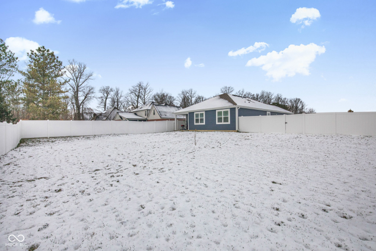 Listing Image 44