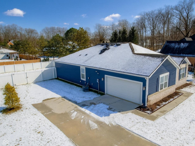 Listing Image 52