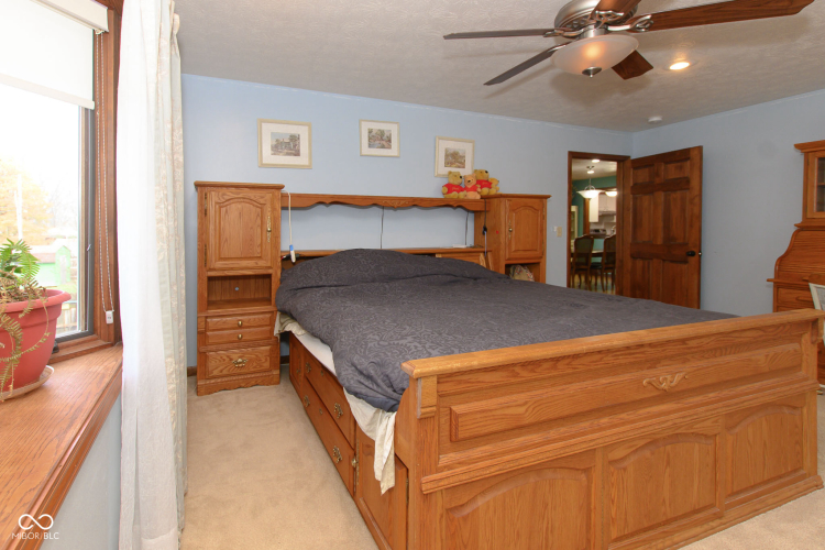Listing Image 30