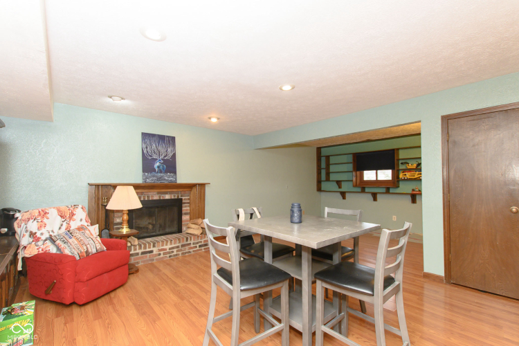 Listing Image 55
