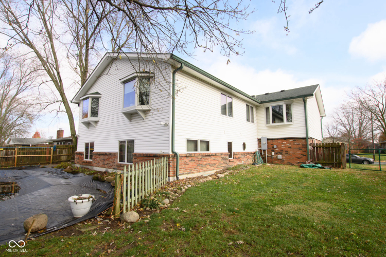 Listing Image 73