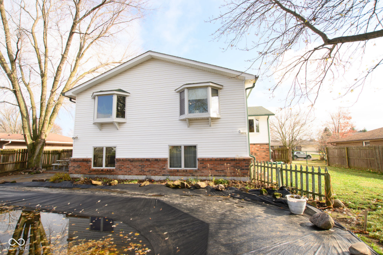 Listing Image 82