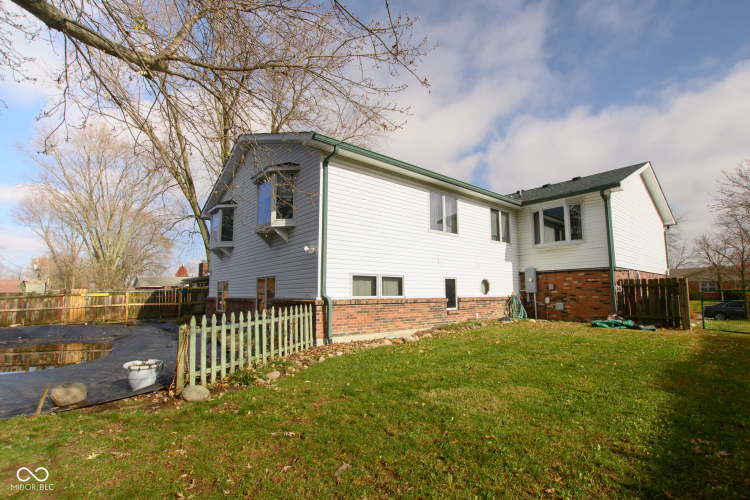 Listing Image 83
