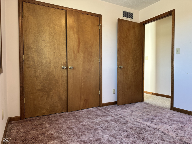 Listing Image 24