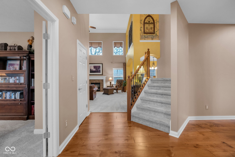 Listing Image 15