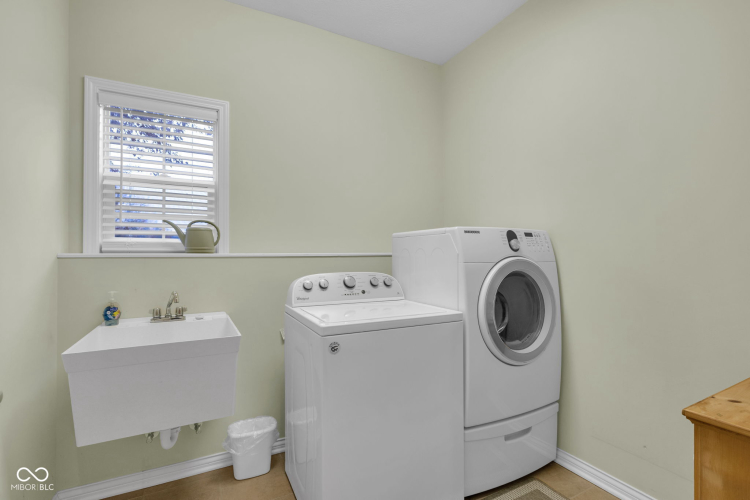 Listing Image 20