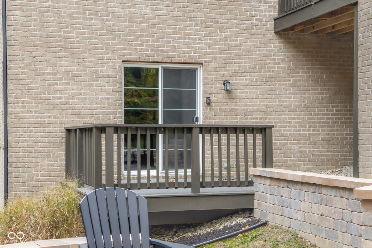 Listing Image 101