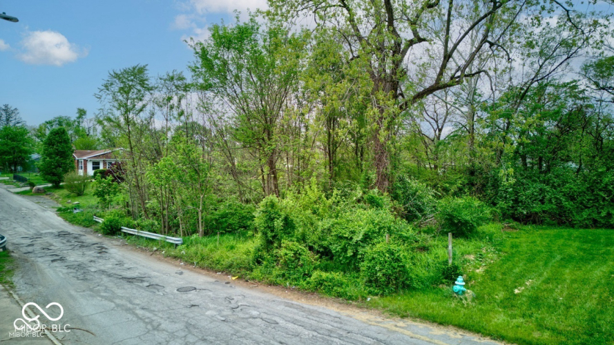 Listing Image 10