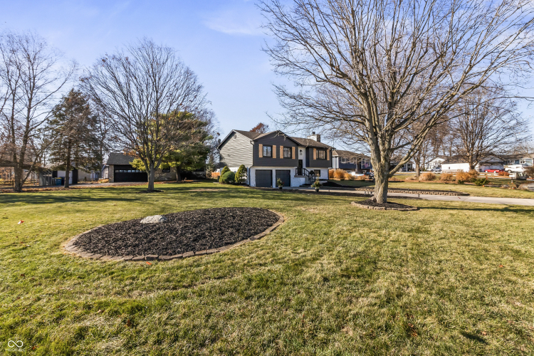 Listing Image 79