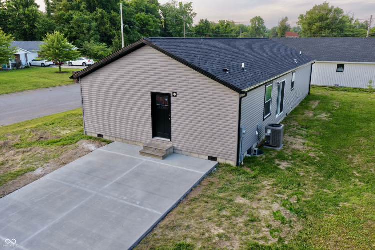 Listing Image 35