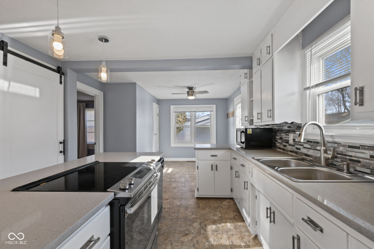 Listing Image 19