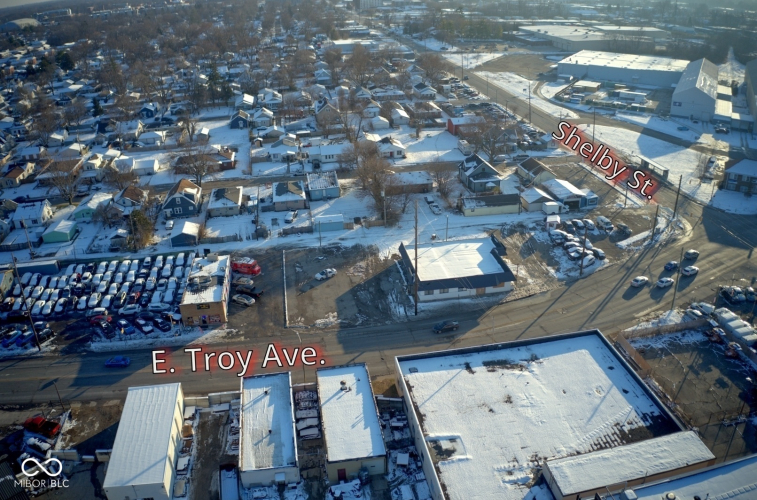 Listing Image 4