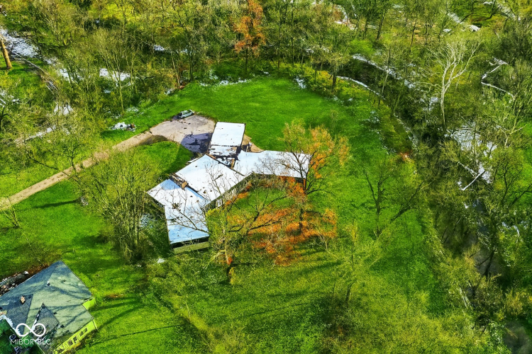 Listing Image 36