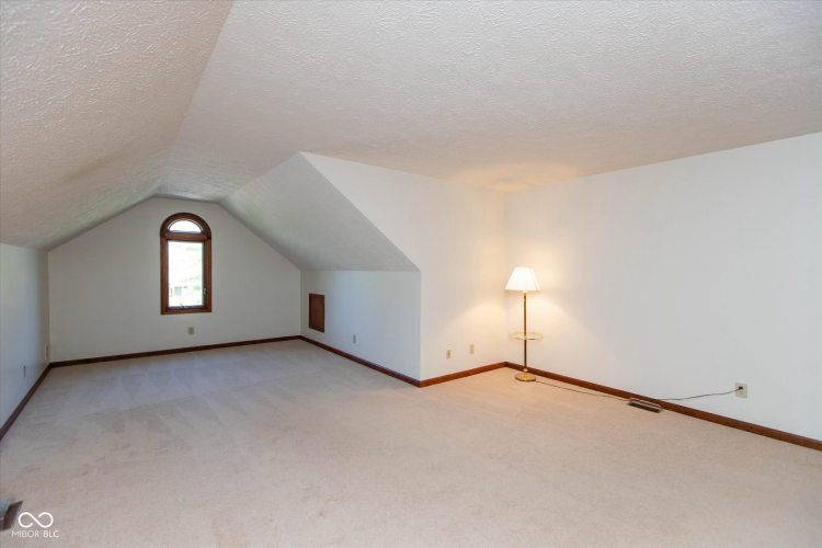Listing Image 24