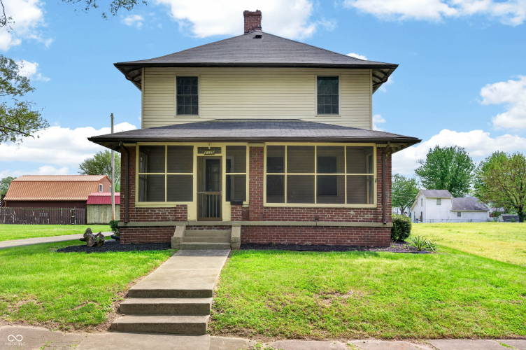 Listing Image 4