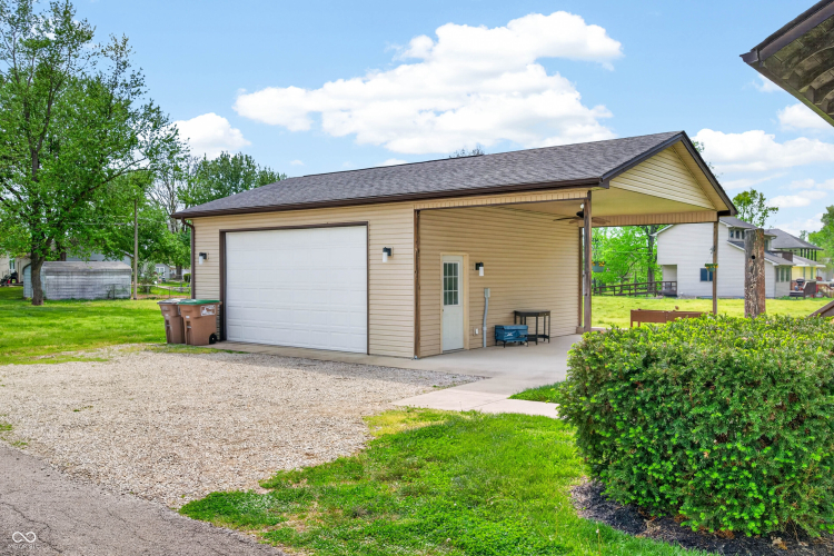Listing Image 56