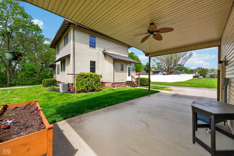 Listing Image 64