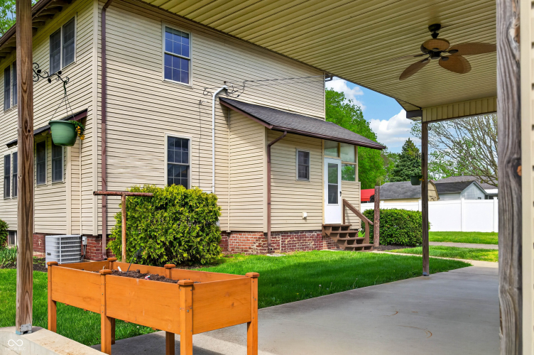 Listing Image 73