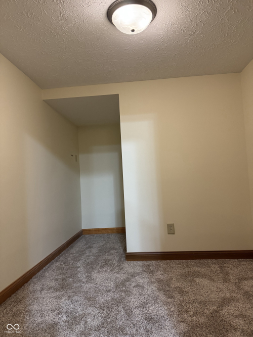 Listing Image 41