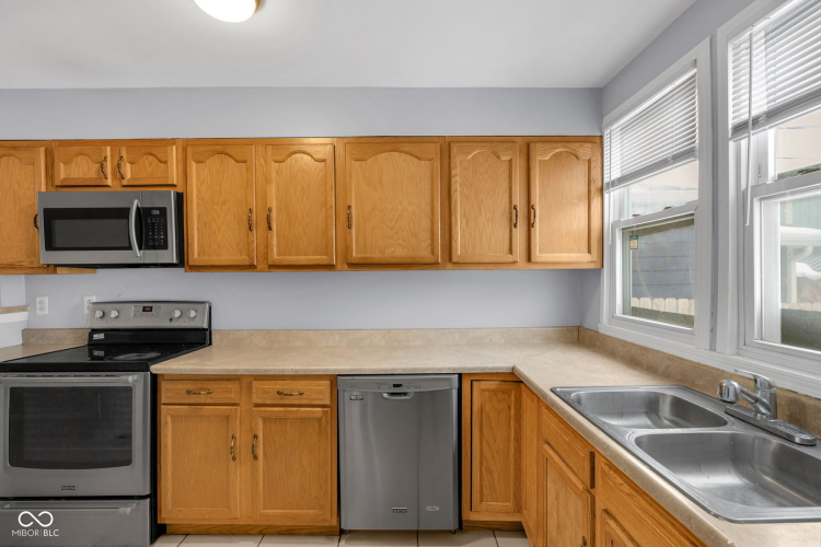 Listing Image 13