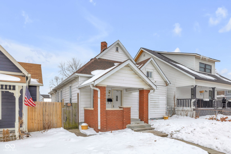 Listing Image 3