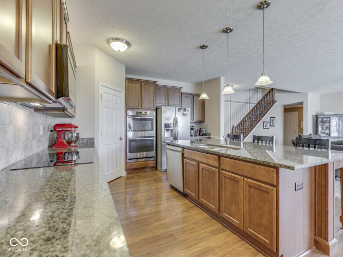Listing Image 22
