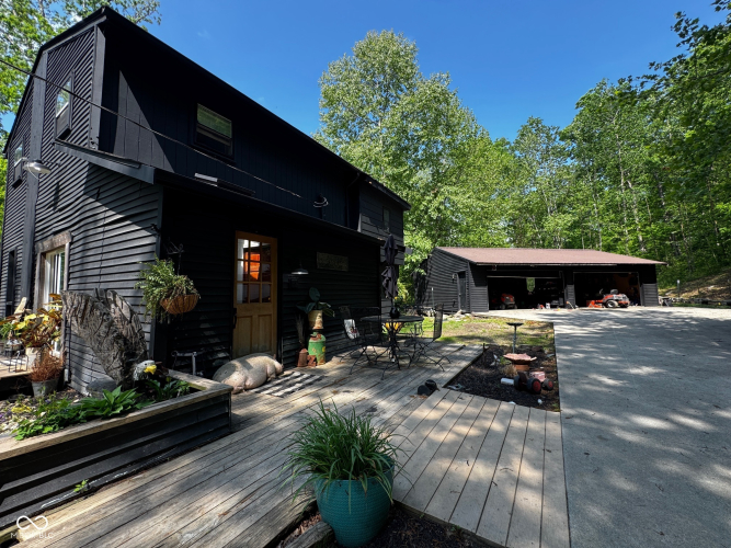 Listing Image 4