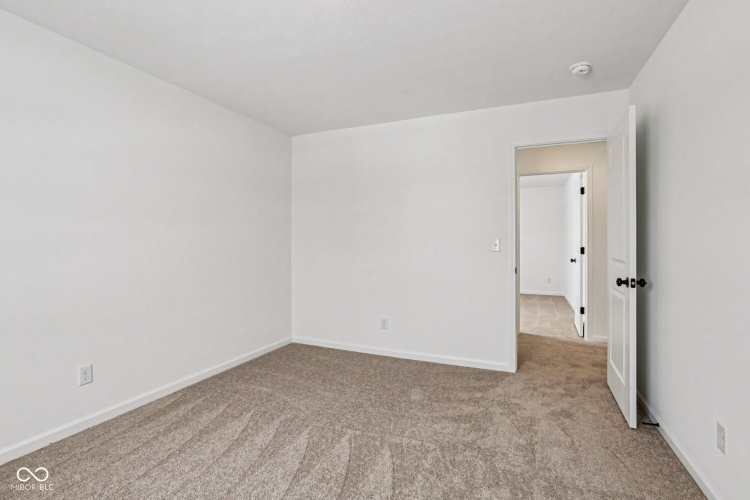 Listing Image 26