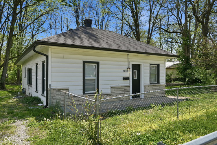 Listing Image 2