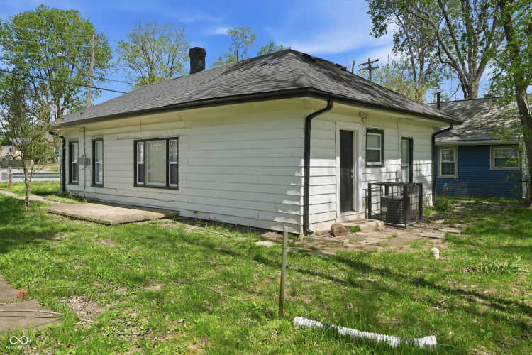 Listing Image 19