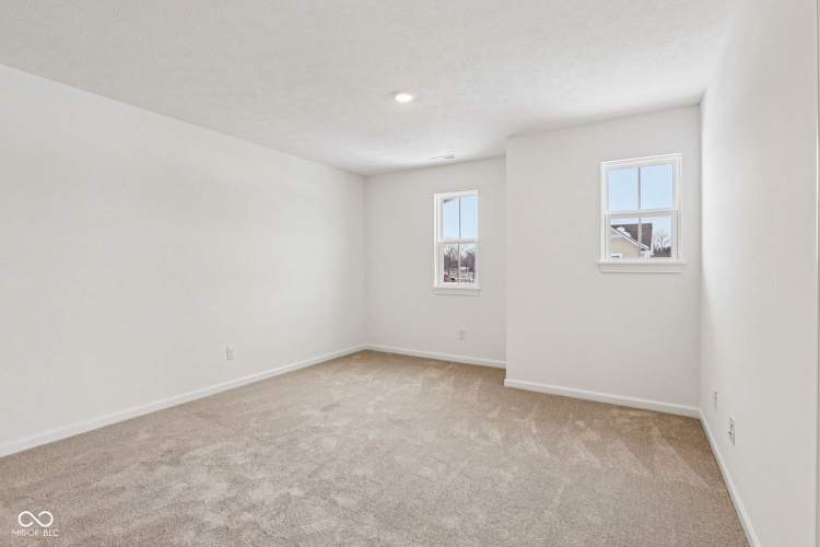 Listing Image 28