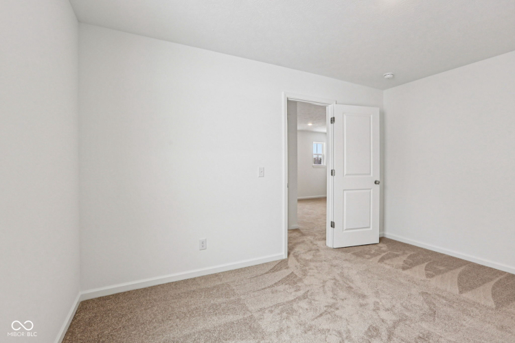 Listing Image 30