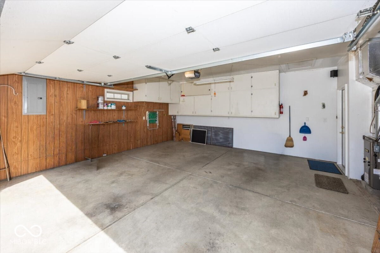 Listing Image 26