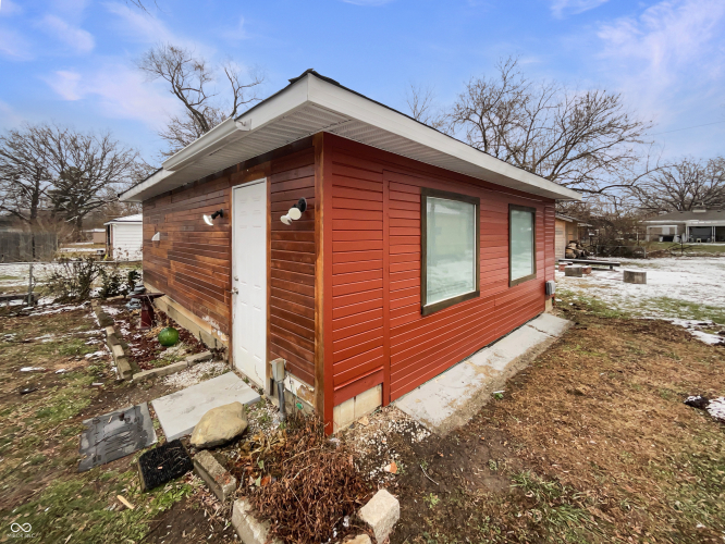 Listing Image 16