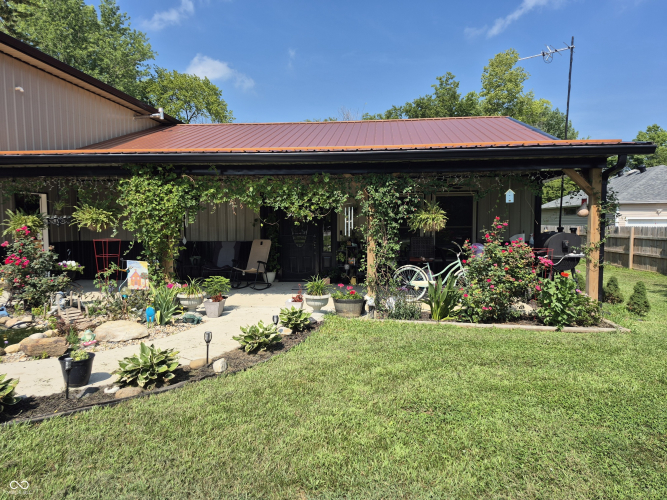 Listing Image 6