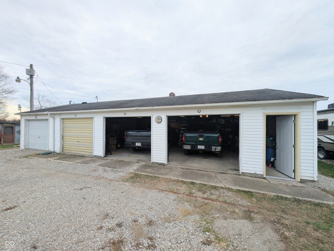Listing Image 41