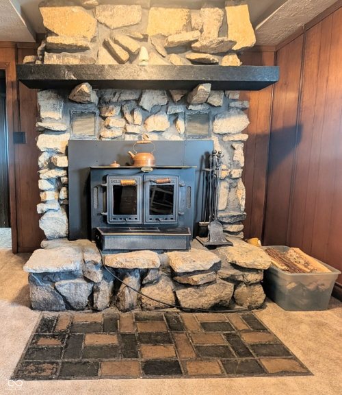 Listing Image 6