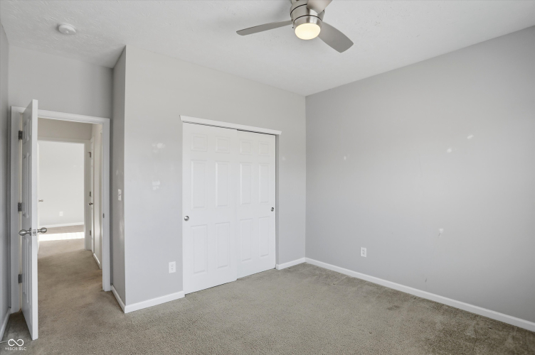 Listing Image 41