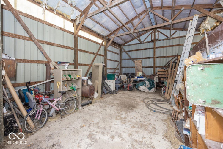 Listing Image 24