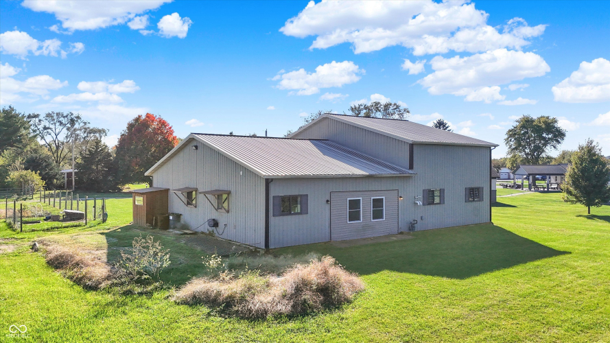 Listing Image 44