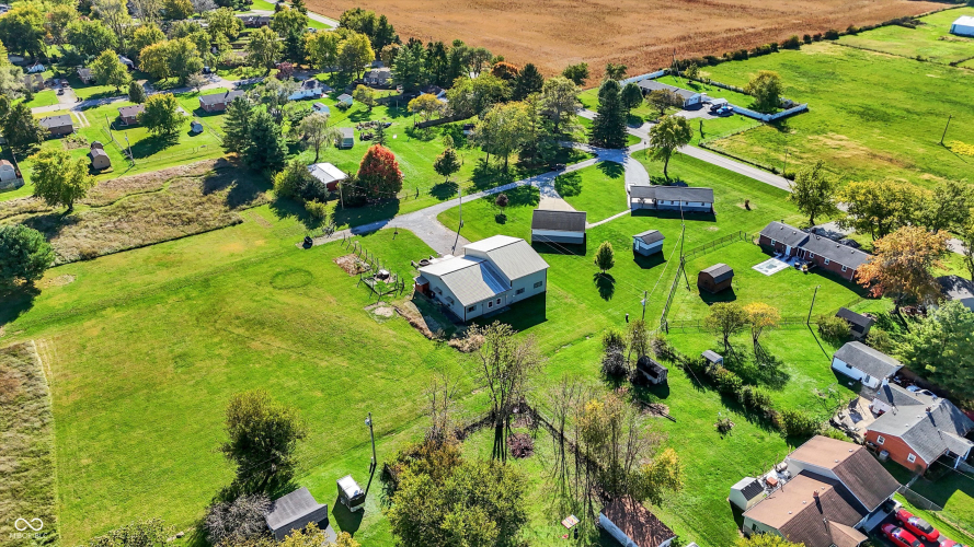 Listing Image 52