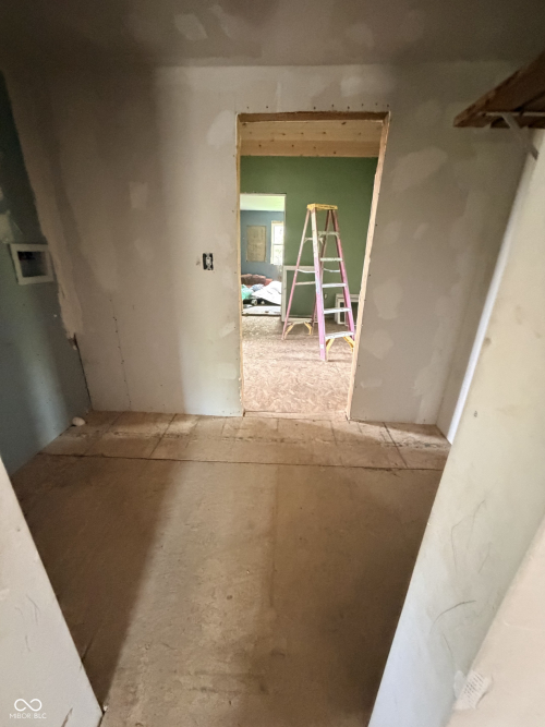 Listing Image 24