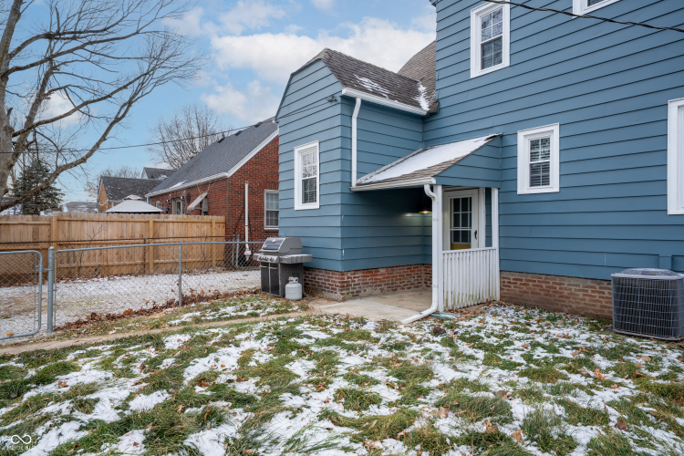 Listing Image 30