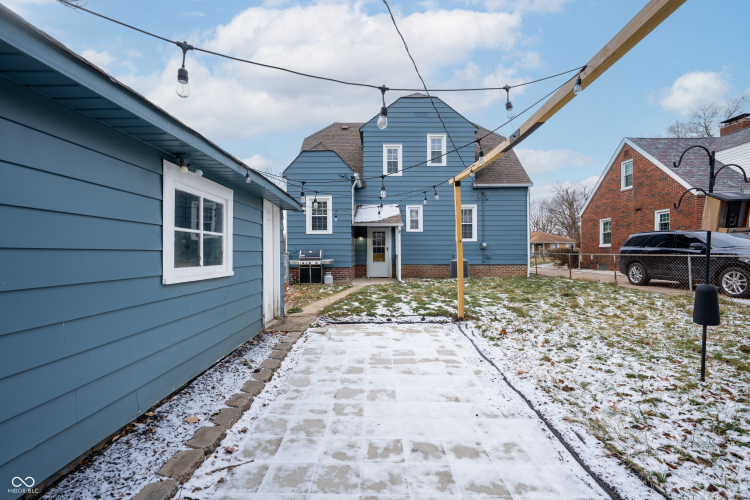 Listing Image 32