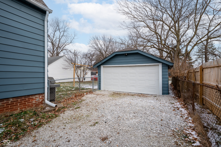 Listing Image 34