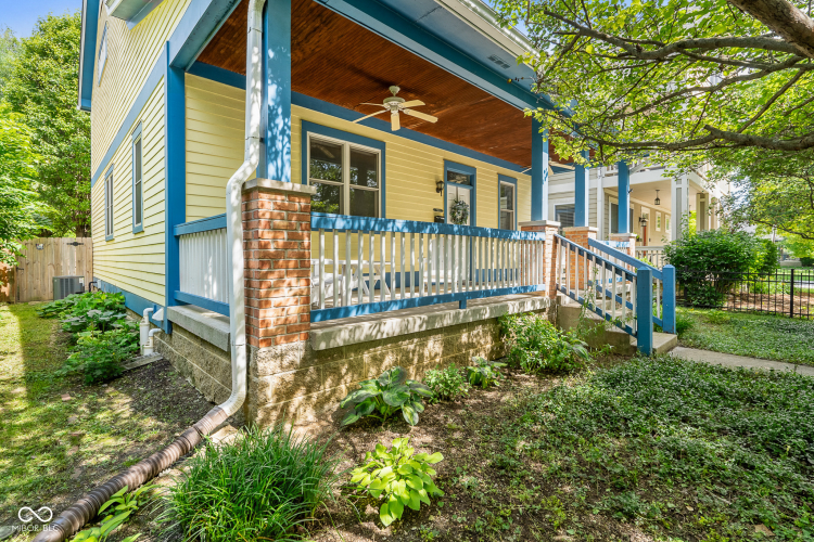 Listing Image 2
