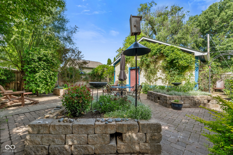 Listing Image 44
